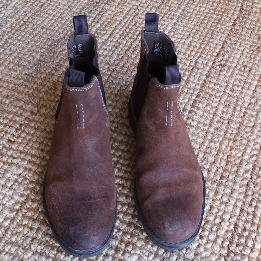 Clarks pull-on leather ankle boots - Picture 2 of 12